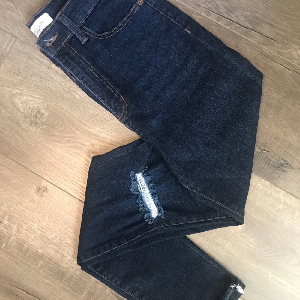 Carly Jean LA Keller dark wash Jeans size 29 NWT